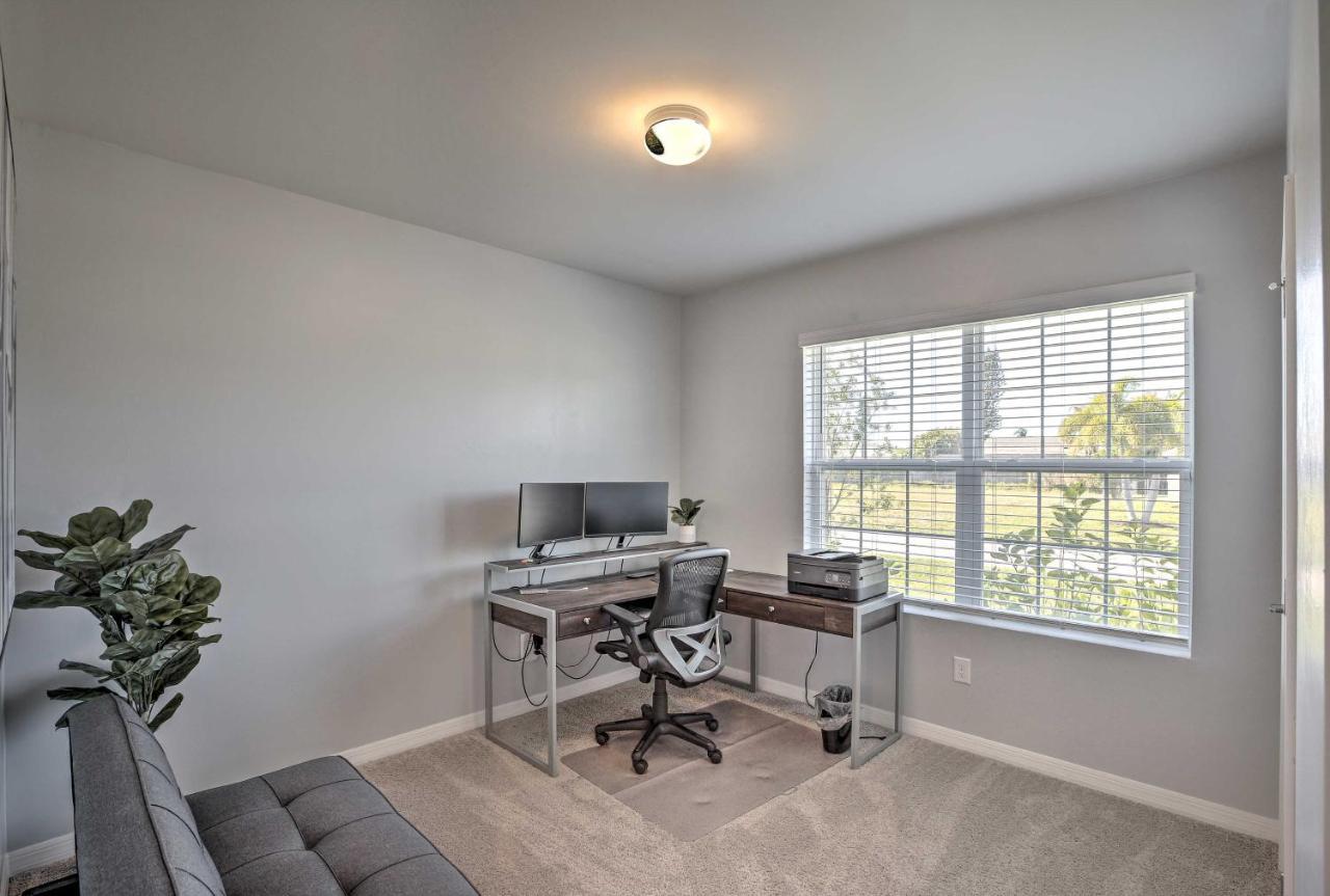 Modern Home With Heated Pool, 3 Mi To Beach Cape Coral Exterior foto
